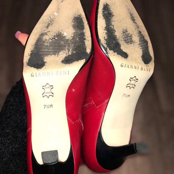 ACCEPTING OFFERS Gianni Bini Square Toe Red Bootie - Picture 6 of 6